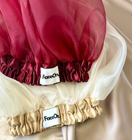 FaceOn Holiday Gift Set – Limited Edition in Cranberry Silk & Champagne Toast