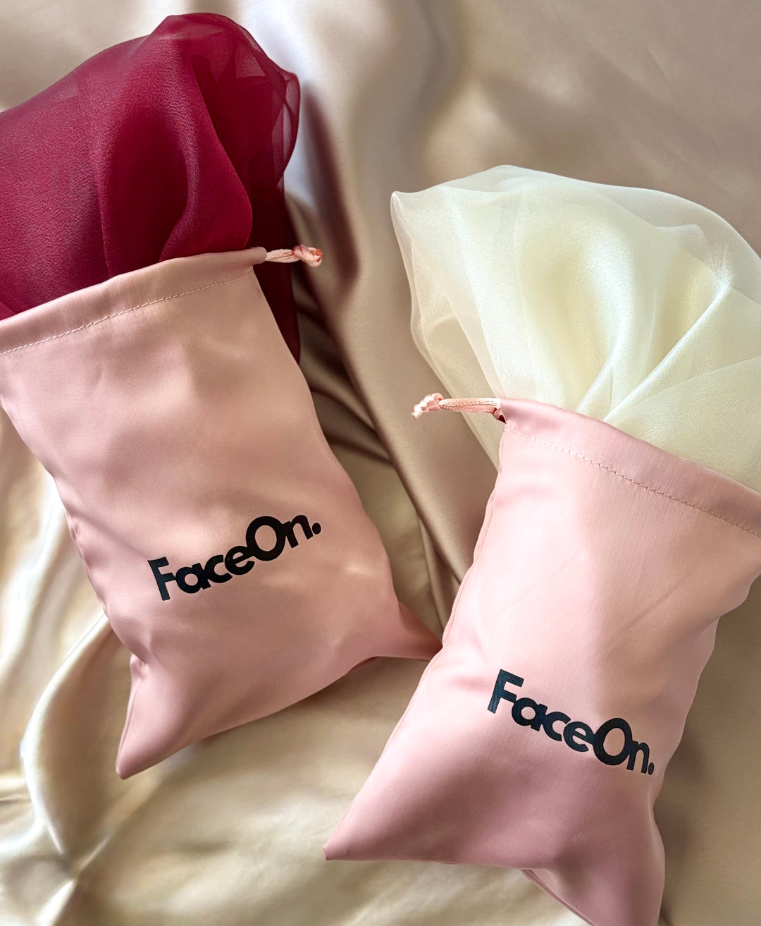 FaceOn Holiday Gift Set – Limited Edition in Cranberry Silk & Champagne Toast
